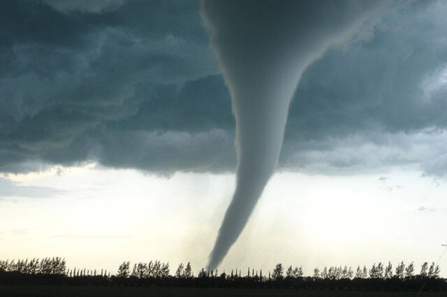 tornadoo.jpg tornadoo.jpg
